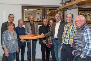 Als Gast der Bürgermeister der Gemeinde Nonnweiler Dr. Franz Josef Barth (3.vr.)